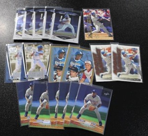 lot 247 image: 1999 & MiLB Adrian Beltre Rookie Card Lot  18 Rookie Cards