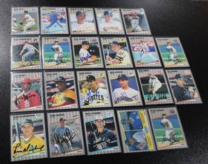 lot 263 image: 1989 Fleer Baseball In Person Autograph Lot  22 Cards