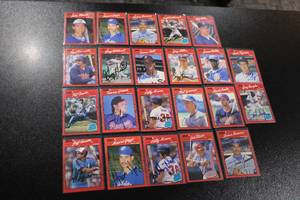 lot 267 image: 1990 Donruss Baseball In Person Autograph Lot  22 Cards
