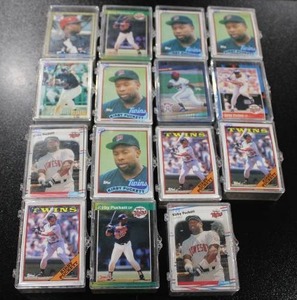 lot 281 image: Kirby Puckett Baseball Card Lot  680 Cards