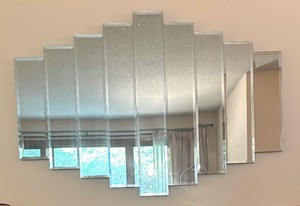 lot 30 image: Classy Tiered Wall Mirror