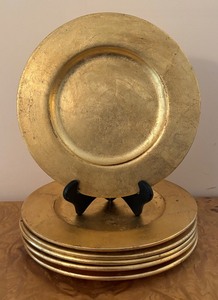 lot 105 image: Six Gold Colored Italian Chargers