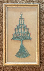 lot 109 image: Festive Framed Macrame Tree Decorative Wall Hanging