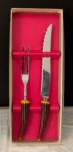lot 123 image: Vintage Regent Sheffield Knife and Fork Serving Set