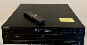 lot 113 image: Sony 5 Disc Player