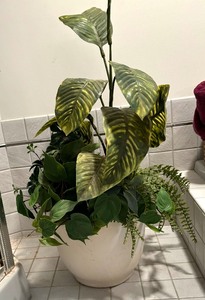 lot 237 image: Fabulous Faux Greenery