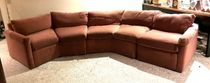 lot 20 image: Bernhardt Sectional Sofa  Couch