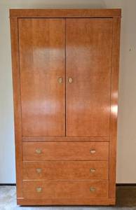 lot 24 image: Versatile Vintage Lane Armoire Unit