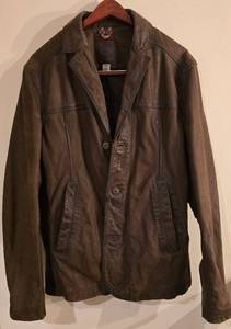 lot 40 image: Vintage Brown Leather Jacket