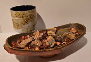 lot 154 image: Striking Artisan Pottery Selections