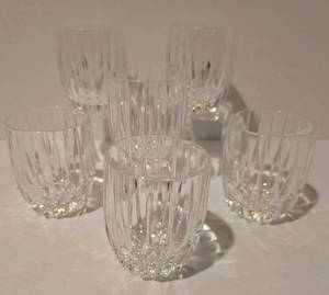 lot 159 image: Mikasa Park Lane Glassware Set