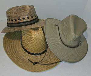 lot 256 image: Three Mens Summer Hats