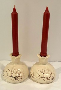 lot 306 image: Vintage Pair of Red Wing Potter Candle Holders