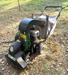 lot 385 image: Mighty Mac Shredder