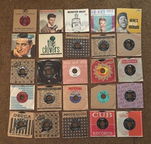 lot 414 image: Assorted Vintage 45 Record Albums by The Four Season, Carpenters, Henry Mancini and More