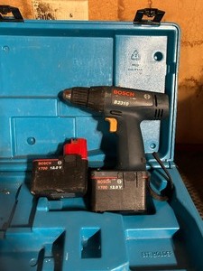 lot 404 image: Bosch Power Drill with Charger