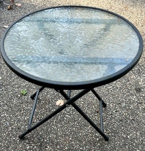 lot 407 image: Petite Glass Top Patio Accent Table