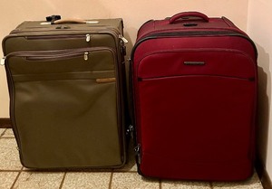 lot 418 image: Two Briggs and Riley Suitcases