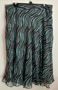 lot 299 image: Classy Skirt by Jones New York