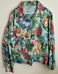 lot 300 image: Beautiful Jacket by Chicos