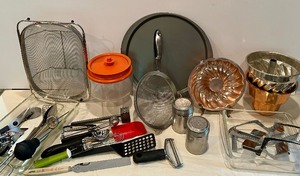 lot 204 image: Variety of Baking Essentials