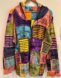 lot 214 image: Vintage Rising International Multicolored Zip Up