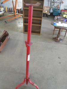 lot 16 image: 5ft auxiliary jack stand...