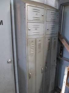 lot 26 image: Locker storage unit personal proper...