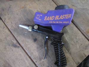 lot 59 image: Central pneumatic gravity feed Blas...
