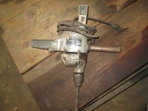 lot 63 image: Black and Decker 12 special dril...