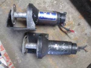 lot 80 image: Pair of 12v d.c. super winches...