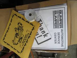 lot 89 image: Service center disposable floor mat...