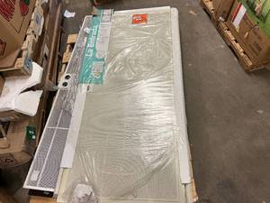 lot 15 image: LA ENTRADA Decortative Metal Screen Door - 36 W