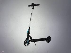 lot 29 image: GlareWheel ES-S8 36V Electric Scooter