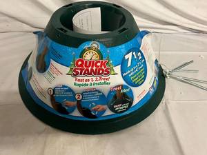 lot 77 image: 2 Quick Stands Christmas Tree Stands