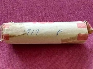 lot 1 image: Roll of 1919 Wheat Pennies
