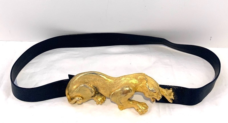 lot 3 image: Vintage Original Christopher Ross 24k Plated Couture Panther Belt Buckle