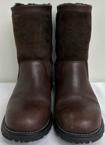 lot 19 image: Pair of UGG Dark Brown Leather and Suede Boots