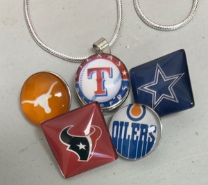 lot 95A image: Snaps of the Teams of Texas with Sterling Silver Chain