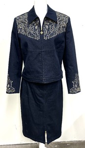 lot 111 image: Vintage St. John Sport Two Piece Ensemble