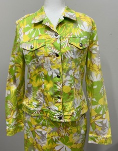 lot 118 image: Fabulous Escada Floral Jacket and Skirt Set