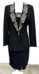 lot 175 image: St John Collection and Evening by Marie Gray Blazer and Skirt
