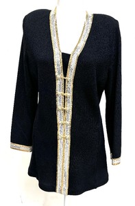 lot 49 image: St. John Evening by Marie Gray Knit Top