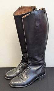 lot 39 image: Ariat Womens Leather Riding Boots