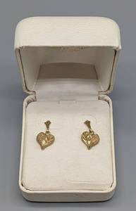 lot 37 image: 14k Gold Laser Cut Heart Earrings