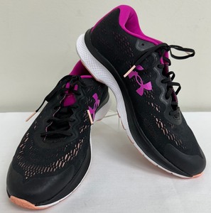 lot 46 image: Under Armour Charged Bandit Tennis Shoes