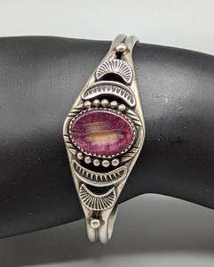 lot 91 image: Signed Navajo Purple Spiney Oyster and Sterling Silver Cuff Bracelet