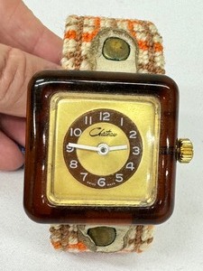 lot 119 image: Vintage Chateau Bakelite Wrist Watch