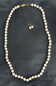 lot 227 image: Fine Faux Pearl Necklace and Earring Set