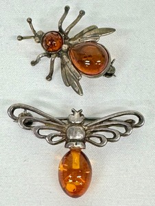 lot 209A image: Two Vintage Amber Fly Brooches  Pins
